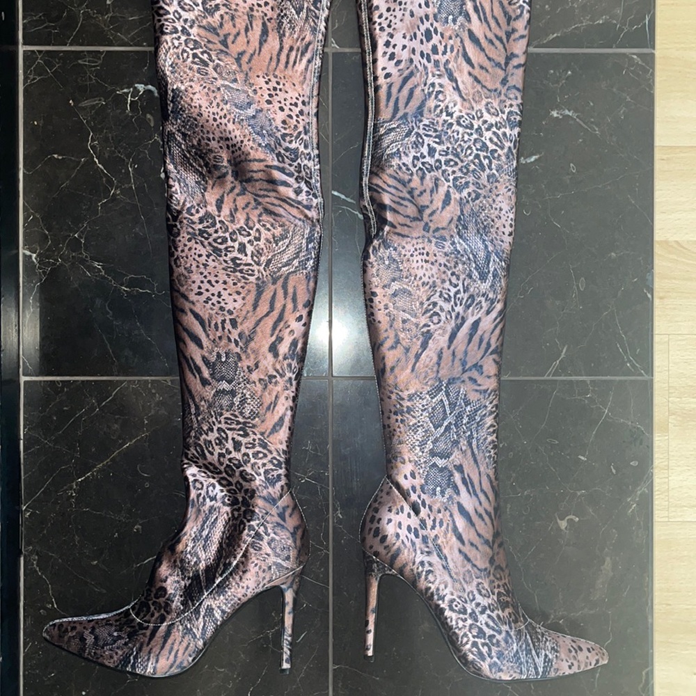 🖤Sugar Thrills Fiercely Unfazed Thigh High Boots